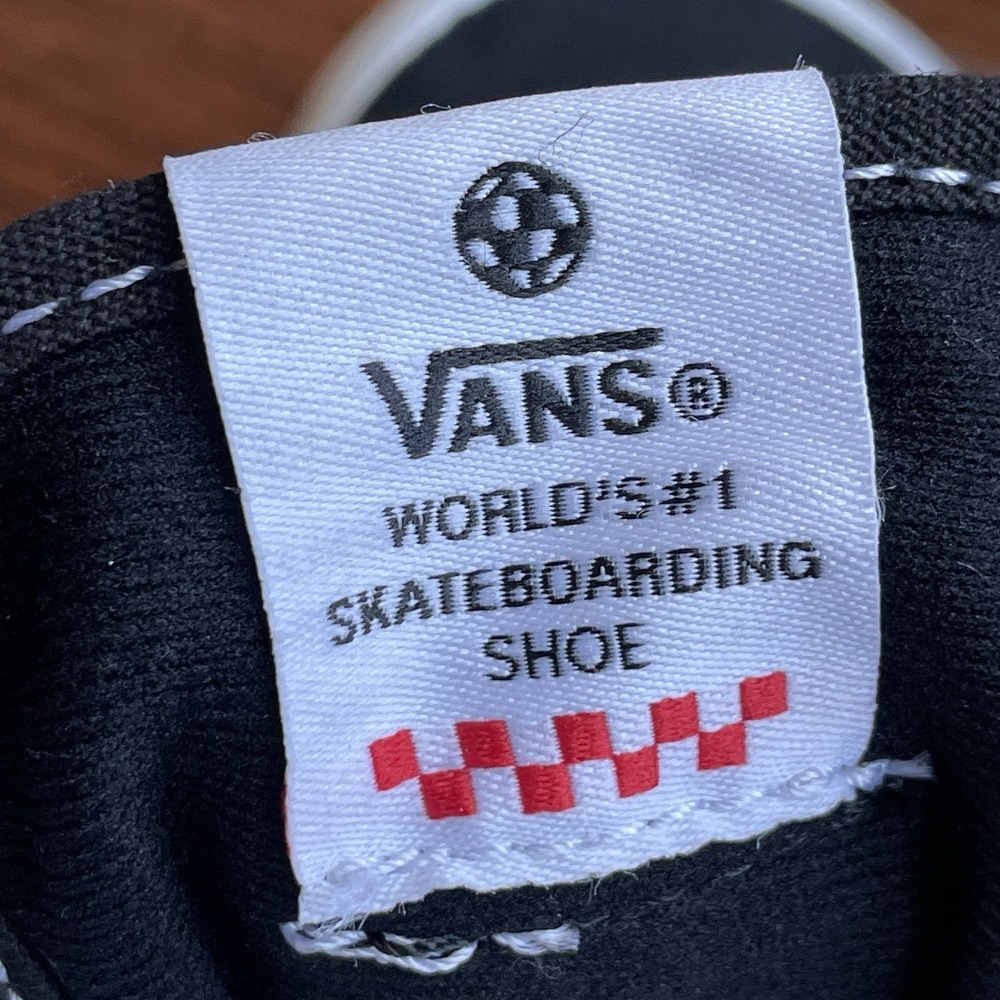 VANS The Lizzie Shoe Suede Canvas Black White Sneaker Unisex Male 5.5 / Female 7 - Picture 16 of 16